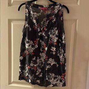 Floral V-Neck Tank Top - Black and White